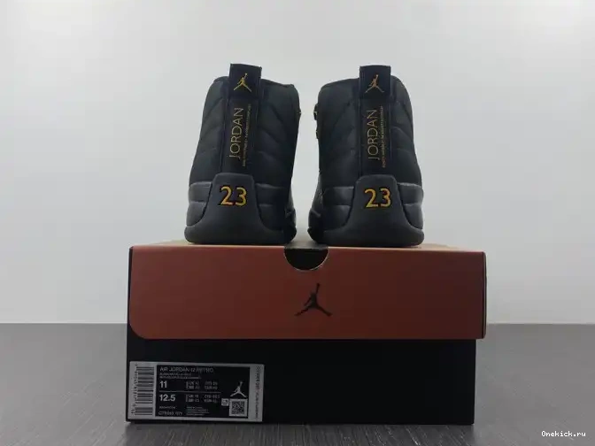 One Kick Air Jordan Taxi CT8013-071 12 Black 0617